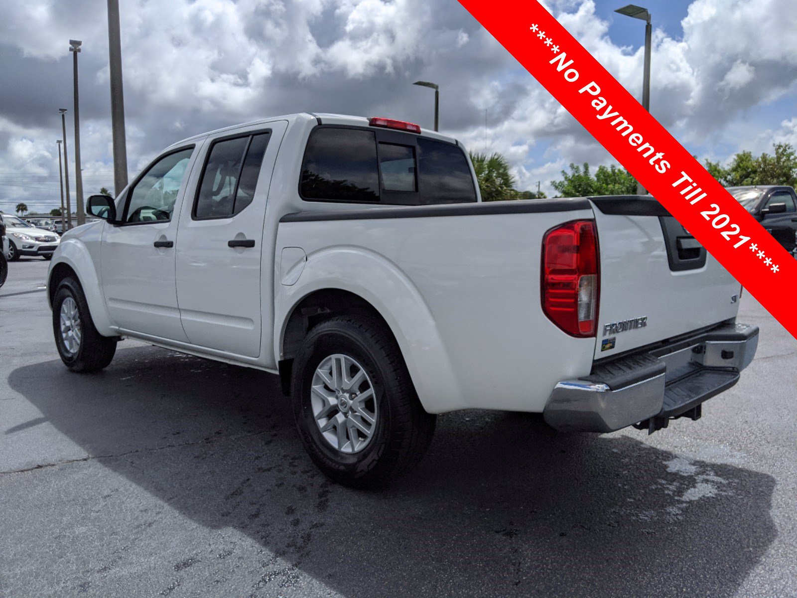 Pre-Owned 2019 Nissan Frontier SV RWD Crew Cab Pickup